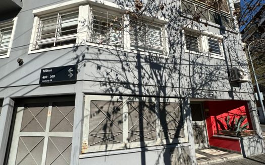 Av. Canonigo Del Corro 500